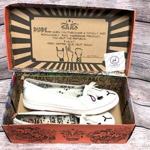 Women's White and Pink Graphic Sneakers